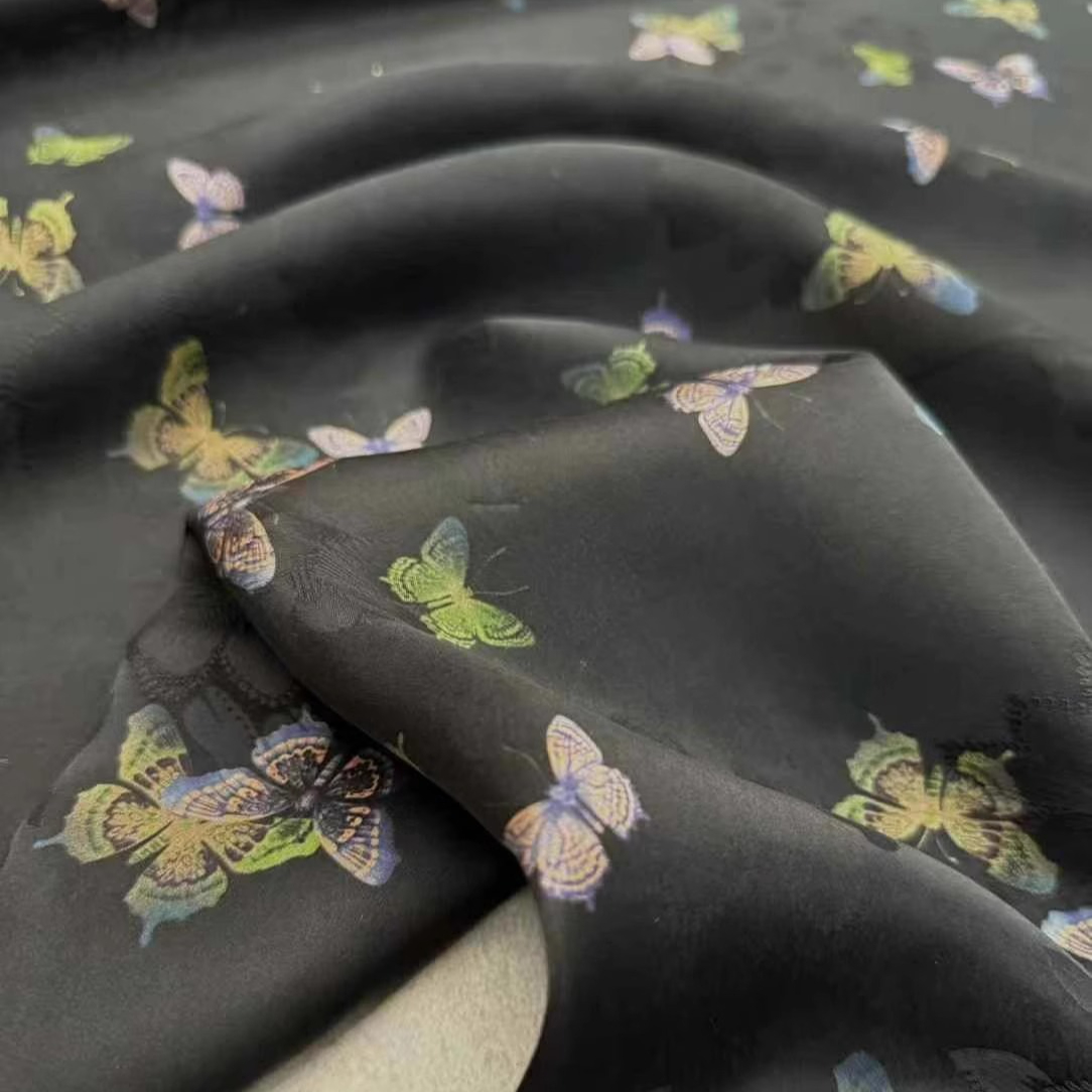 Buterfly Pattern Black Heavy S - đánh giá và giá Sewing Vest
